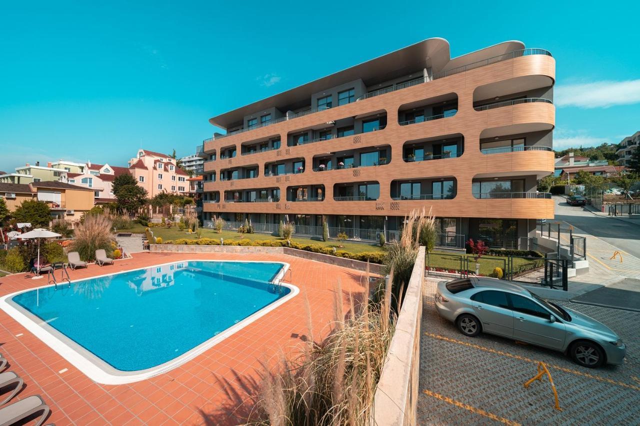 Nobile Apartment - Coral Residence Complex With Parking & Pool ヴァルナ エクステリア 写真